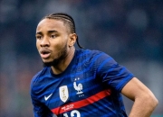 开云APP-瓦伦西亚爆冷墨西哥，恩昆库高光表现