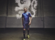 开云体育官网-逆转与统治，当团队奇迹遇见个人王朝