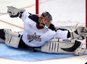 开云下载-温网鏖战蒙特卡洛大师赛，当草场传奇与红土烽火交织，兹维列夫点燃赛场