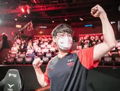 DFM强势Rogue,Gumayusi高光表现 DFM强势Rogue,Gumayusi高光表现