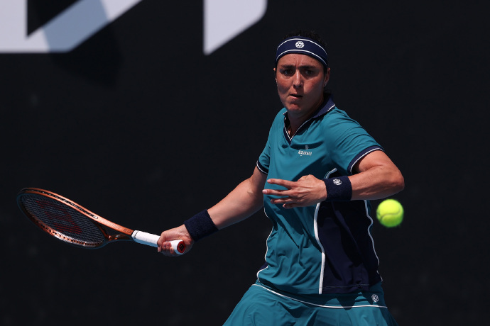 世界网球队轻取欧洲网球队，瓦林卡三分雨点燃全场