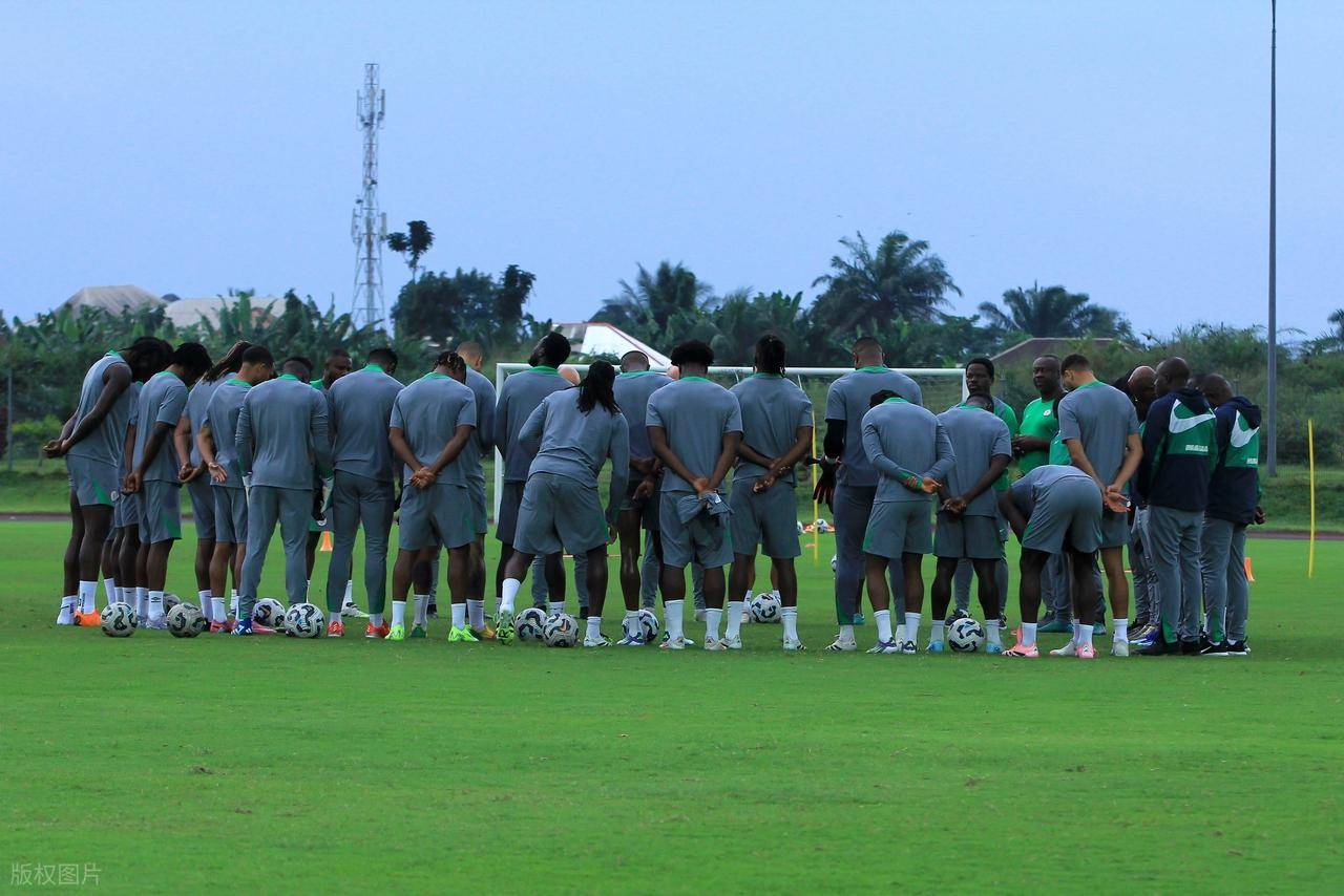 关于非洲足球冠军赛上的锋线进攻的信息 关于非洲足球冠军赛上的锋线进攻的信息