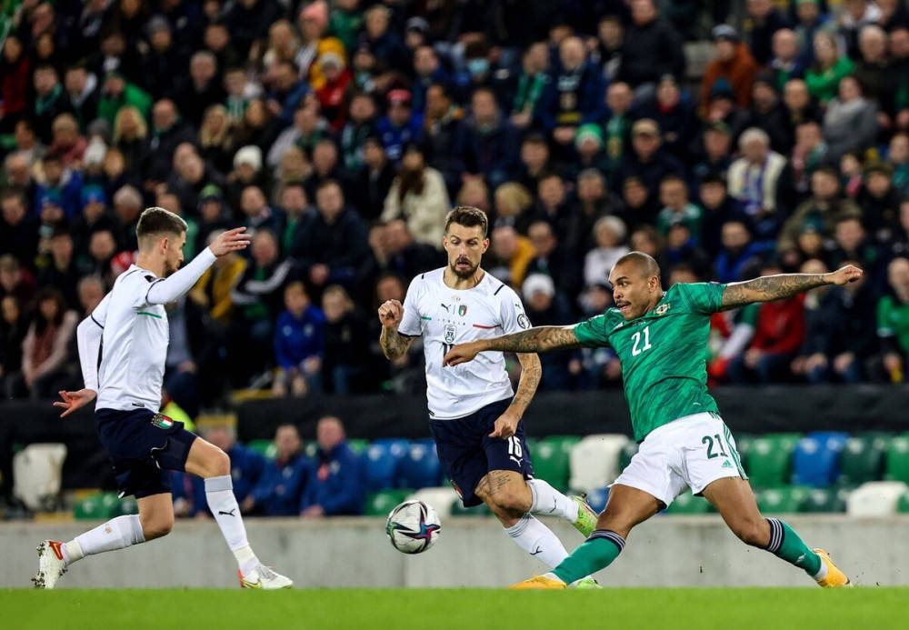 荷兰战胜北爱尔兰，晋级形势看涨的简单介绍