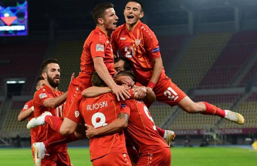 精湛技术和默契配合，球队赏心悦目的表现的简单介绍